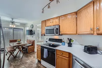 2275 S Kenton Street, Aurora, CO 80014 - Photo 11