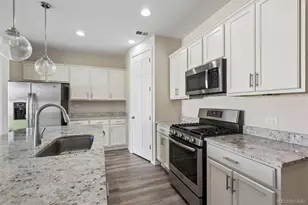 10595 Akron St, Henderson, CO 80640 - Photo 9