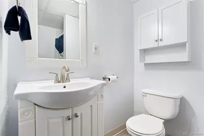 19564 E Ithaca Place, Aurora, CO 80013 - Photo 15