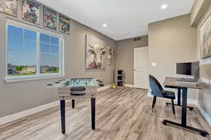 8055 S Vandriver Way, Aurora, CO 80016 - Photo 39