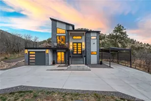 284 Crystal Park Rd, Manitou Springs, CO 80829 - Photo 1