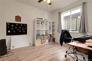 951 N Vandriver Way, Aurora, CO 80018 - Photo 7