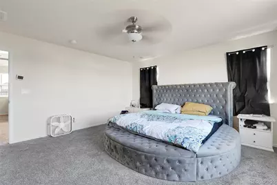 951 N Vandriver Way, Aurora, CO 80018 - Photo 19