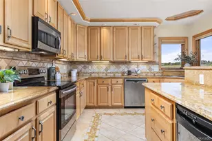 270 Cessna Dr, Erie, CO 80516 - Photo 17