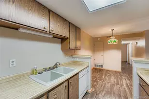 1876 S Pitkin Cir, Aurora, CO 80017 - Photo 7