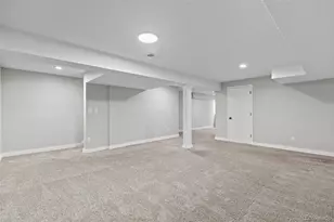 2318 S Troy St, Aurora, CO 80014 - Photo 23