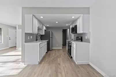 2318 S Troy Street, Aurora, CO 80014 - Photo 5