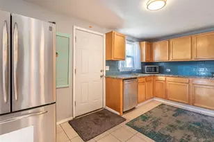 4921 Beach Ct, Denver, CO 80221 - Photo 17