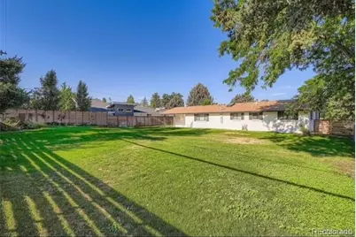 5886 S Logan Street, Centennial, CO 80121 - Photo 7