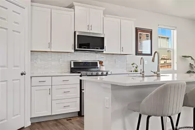 9248 Salida, Commerce City, CO 80022 - Photo 7