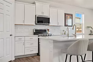 9248 Salida, Commerce City, CO 80022 - Photo 7