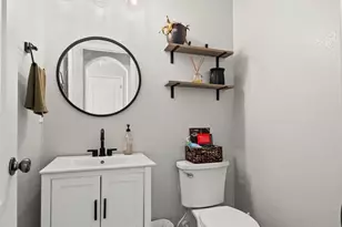 10504 Victor St, Commerce City, CO 80022 - Photo 15