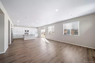 22382 E 38th Pl, Aurora, CO 80019 - Photo 15