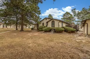 406 Valley Hi Cir, Colorado Springs, CO 80910 - Photo 5