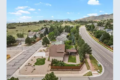 6120 Moorfield Avenue, Colorado Springs, CO 80919 - Photo 5