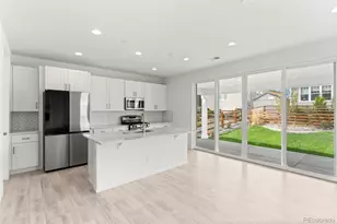 24281 E 40th Ave, Aurora, CO 80019 - Photo 15