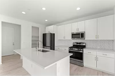 24281 E 40th Avenue, Aurora, CO 80019 - Photo 13
