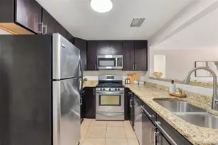 3395 N Oneida St, Denver, CO 80207 - Photo 5