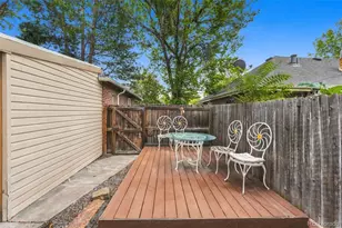 3395 N Oneida St, Denver, CO 80207 - Photo 11