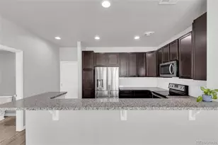 1756 S Buchanan Cir, Aurora, CO 80018 - Photo 5