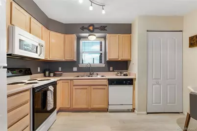 1638 S Deframe Street #A1, Lakewood, CO 80228 - Photo 9