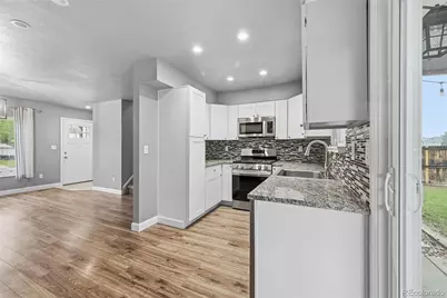 8682 W Stanford Avenue, Littleton, CO 80123 - Photo 11