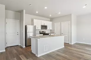 48160 Shetland Dr, Bennett, CO 80102 - Photo 5