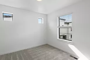 2060 S Holly St, Denver, CO 80222 - Photo 15