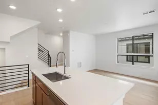 2060 S Holly St, Denver, CO 80222 - Photo 9