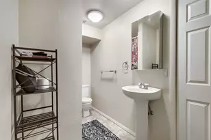 127 S Eagle Cir, Aurora, CO 80012 - Photo 21