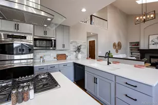 22351 E Lake Pl, Aurora, CO 80015 - Photo 15