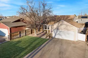 4464 Dumas Ct, Denver, CO 80239 - Photo 3