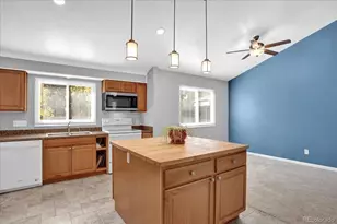 3754 S Walden Way, Aurora, CO 80013 - Photo 11