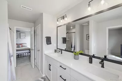 1834 S De Gaulle Court, Aurora, CO 80018 - Photo 37