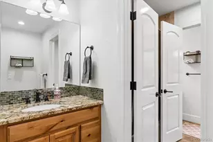 5518 S Foresthill St, Littleton, CO 80120 - Photo 33