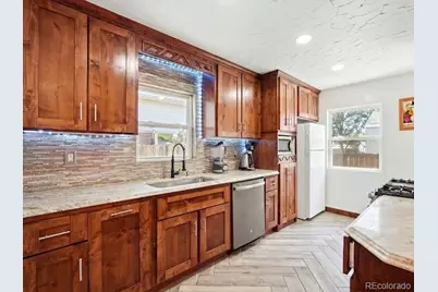 883 S Quieto Way, Denver, CO 80223 - Photo 9