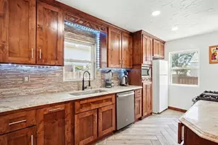 883 S Quieto Way, Denver, CO 80223 - Photo 9