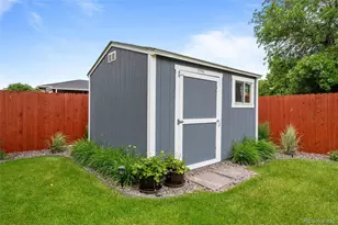 5049 Uvalda St, Denver, CO 80239 - Photo 39