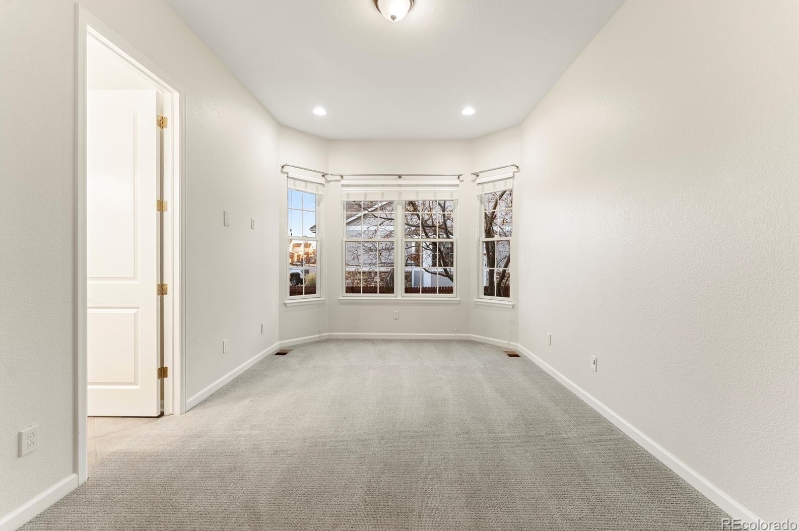 8355 Estes St, Littleton CO  80128-6286 exterior