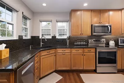 7929 S Buchanan Way, Aurora, CO 80016 - Photo 9