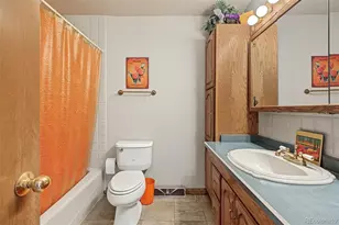 10769 W Warren Dr, Lakewood, CO 80227 - Photo 25