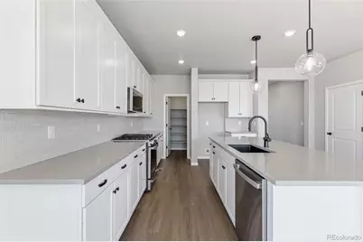 24382 E Atlantic Drive, Aurora, CO 80016 - Photo 5