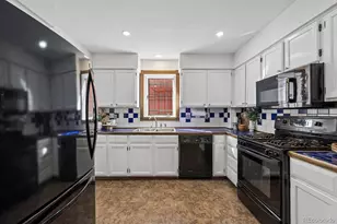 2144 N Franklin St, Denver, CO 80205 - Photo 11