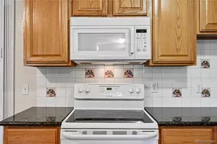 1555 S Sedalia St, Aurora, CO 80017 - Photo 17