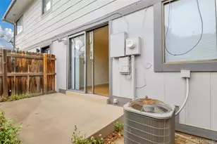 1329 S Chambers Cir, Aurora, CO 80012 - Photo 7