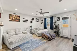 1662 Biscay Cir, Aurora, CO 80011 - Photo 15