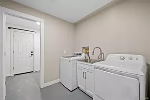 59 S De Gaulle St, Aurora, CO 80018 - Photo 29