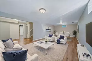 1453 S Lima Ct, Aurora, CO 80012 - Photo 7