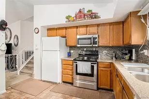 1830 S Biscay St, Aurora, CO 80017 - Photo 7