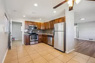 1050 Ash Ct, Thornton, CO 80229 - Photo 9